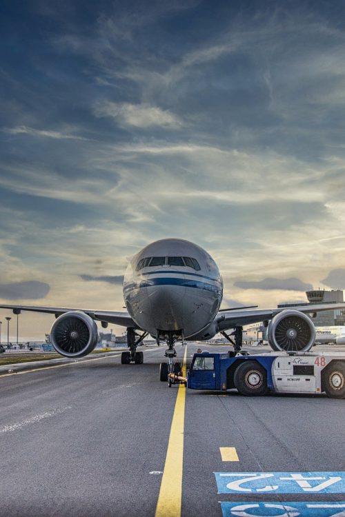 airplane-g5e5f401ee_1920